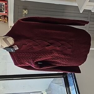 Simply Vera Vera Wang sweater size medium NWT